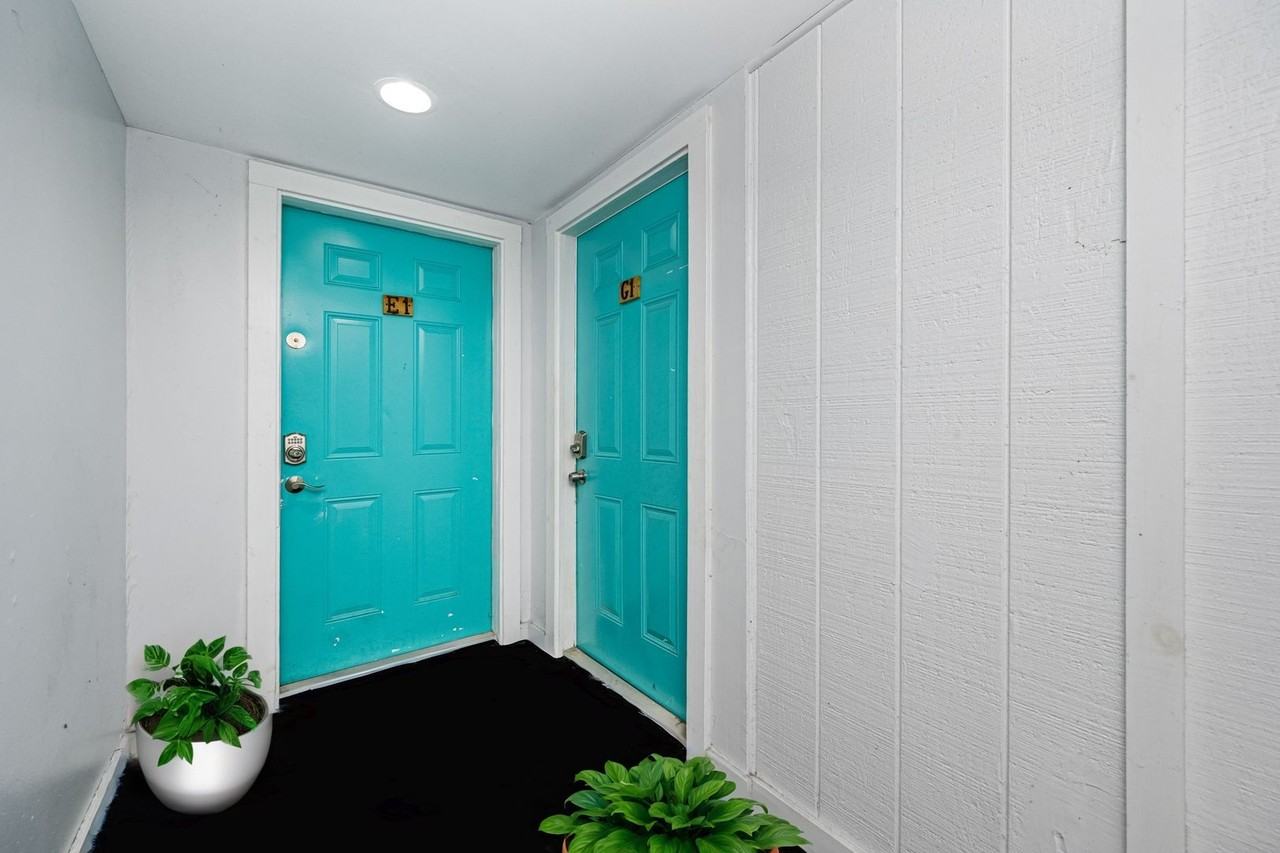 5113 N Nebraska Ave - Photo 3 of 50