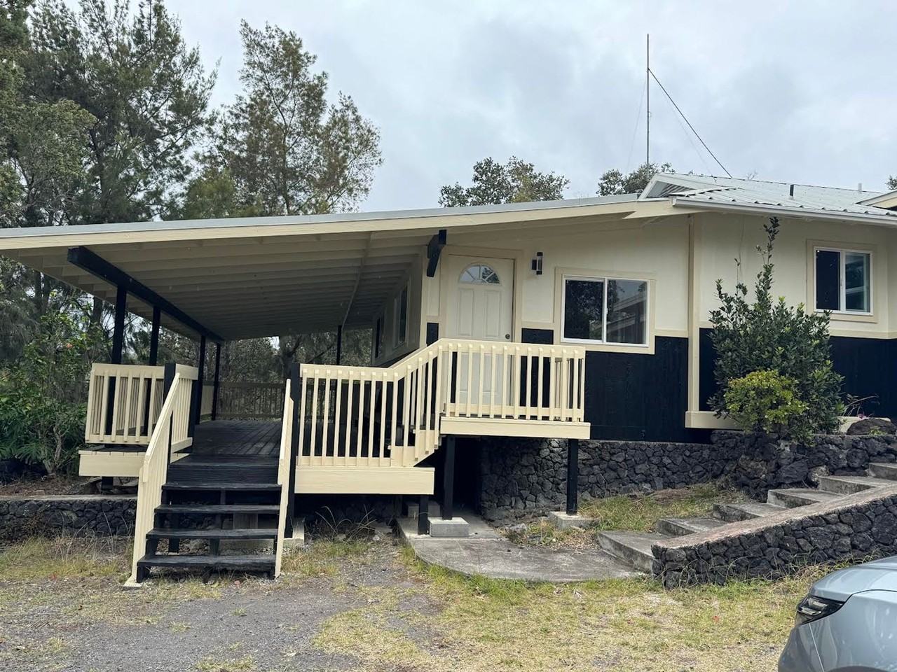 92-1811 Kona Drive - Photo 2 of 12