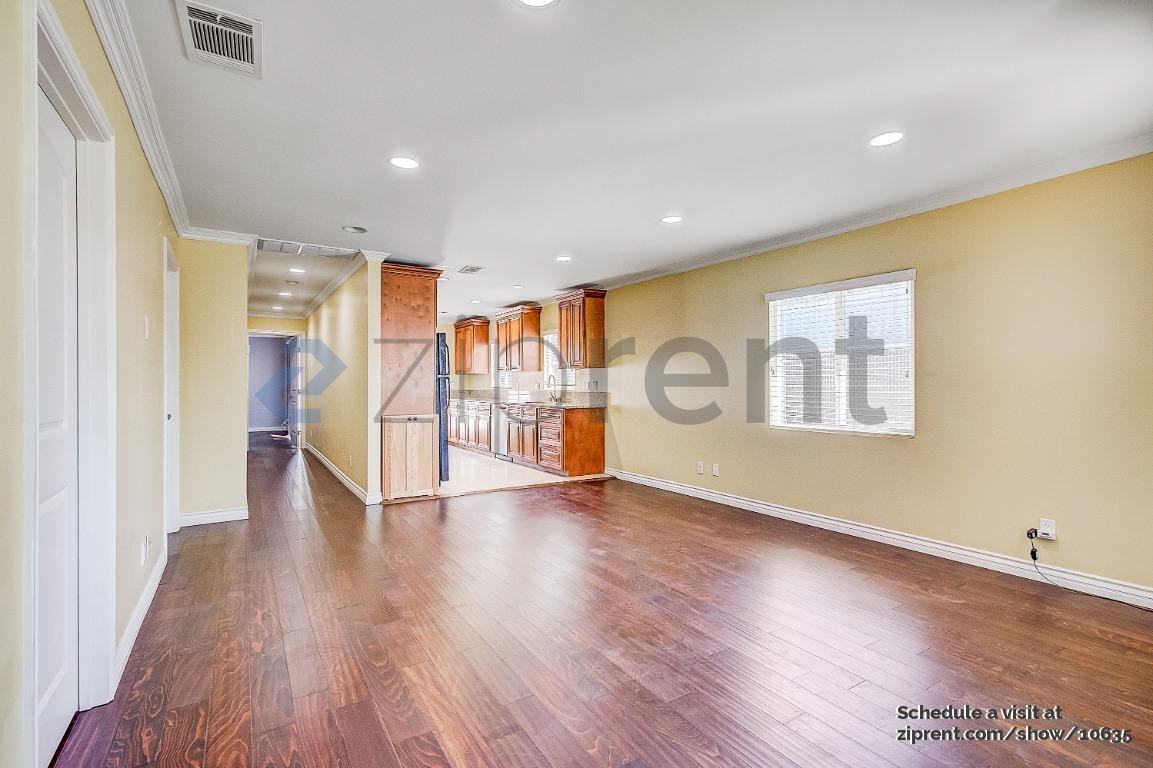 4619 W 165th St - Photo 2 of 16