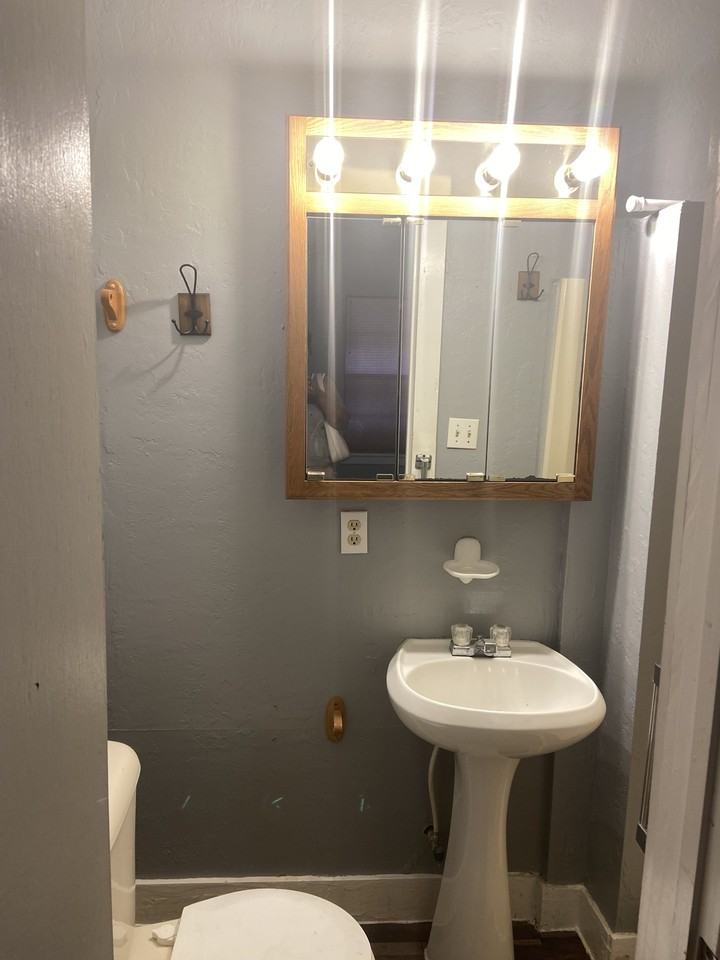 1515 Nw Arlington Ave #NA - Photo 4 of 21