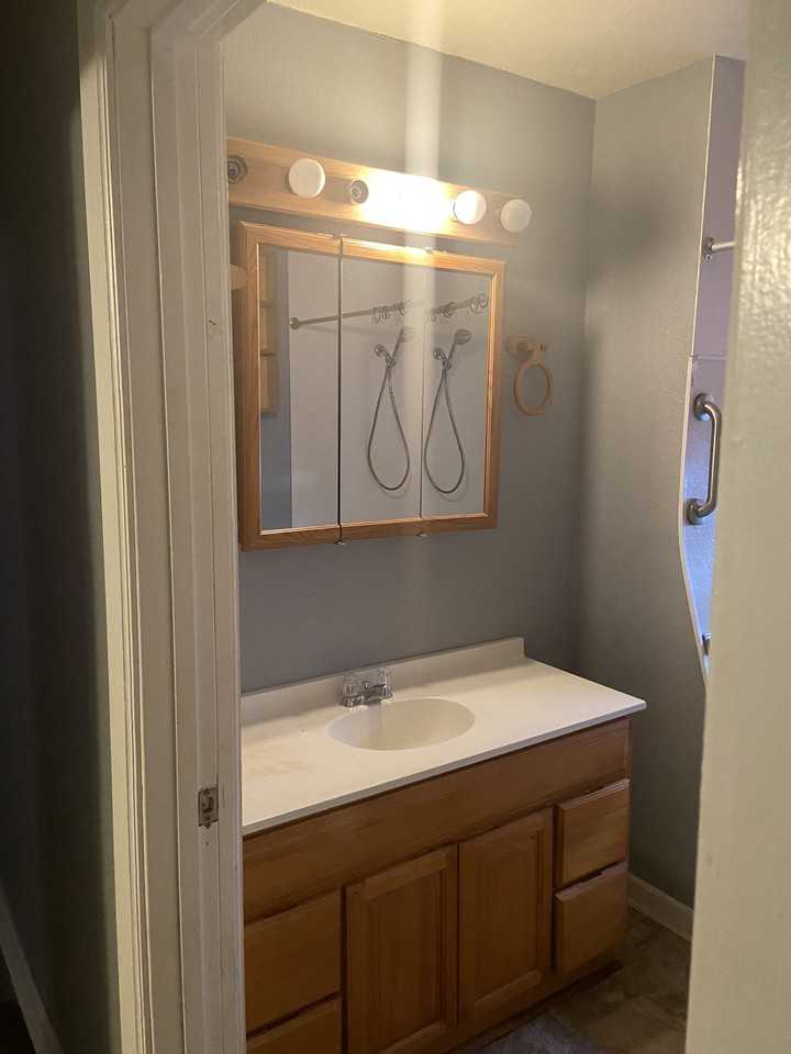 1515 Nw Arlington Ave #NA - Photo 5 of 21