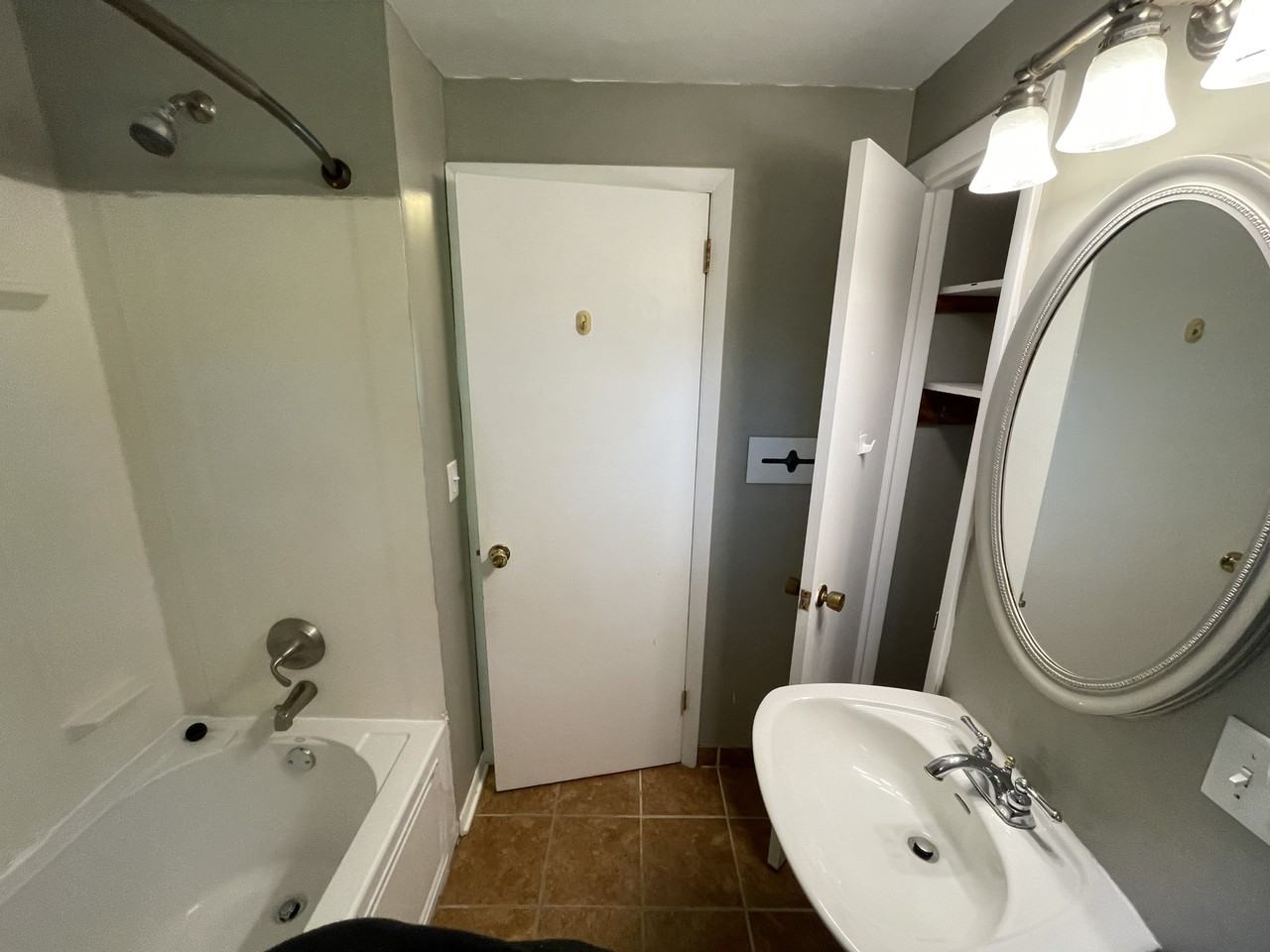 523 W Kanawha Ave #NA - Photo 7 of 18