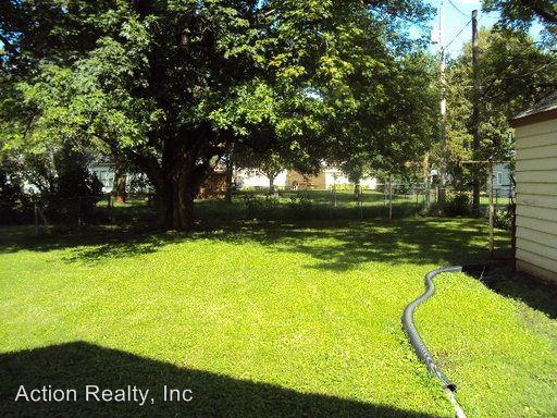623 S 19th St - Photo 2 of 10
