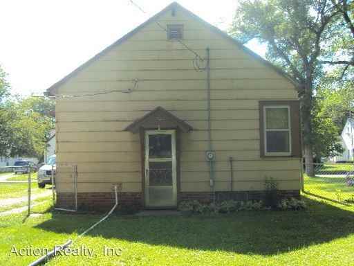 623 S 19th St - Photo 3 of 10