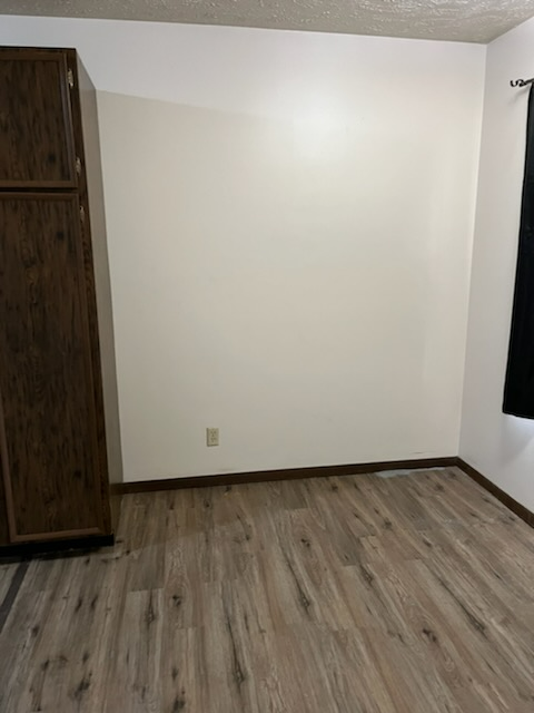 1004 18th St #C207 - Photo 4 of 9