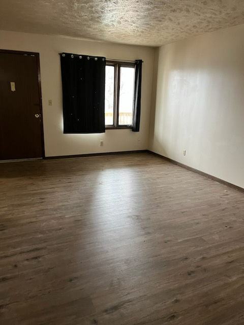 1004 18th St #C207 - Photo 5 of 9