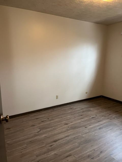 1004 18th St #C207 - Photo 7 of 9