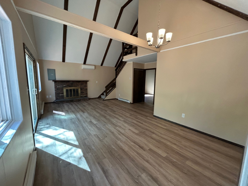 224 Maple Ridge Dr - Photo 3 of 17