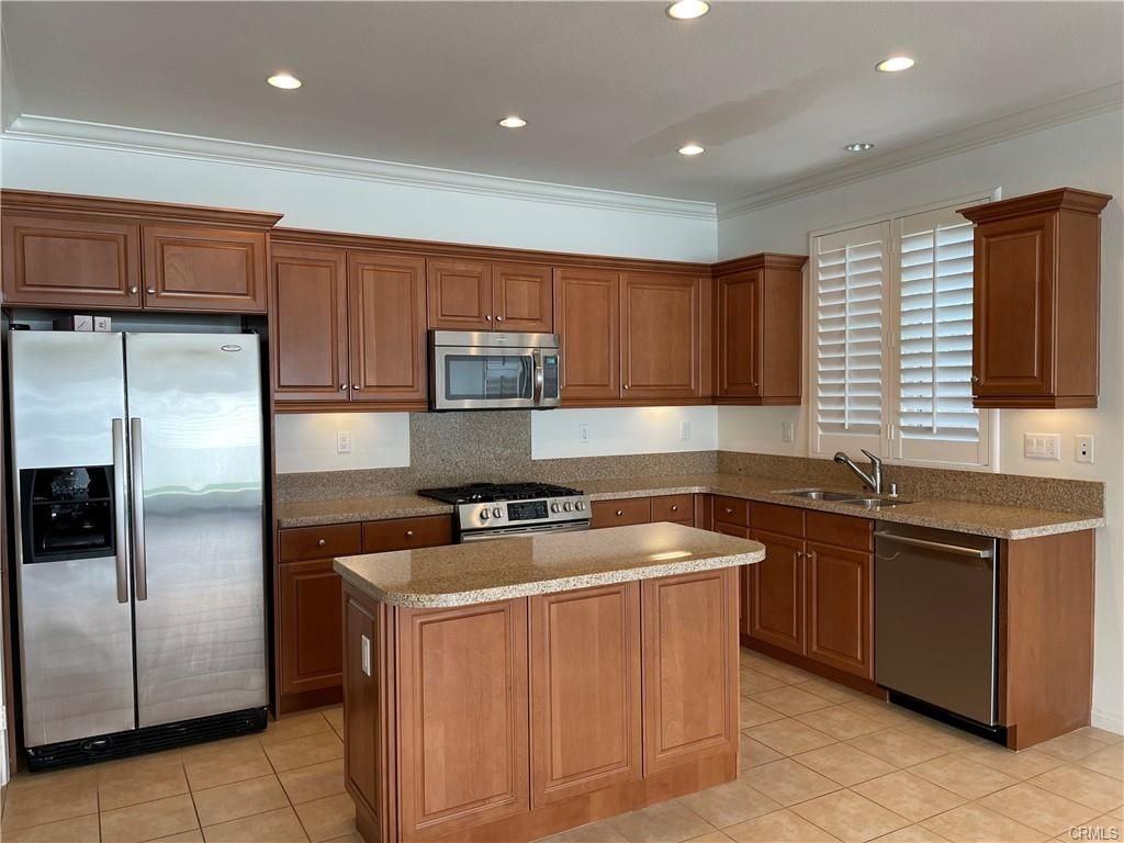 91 Splendor - Photo 2 of 13