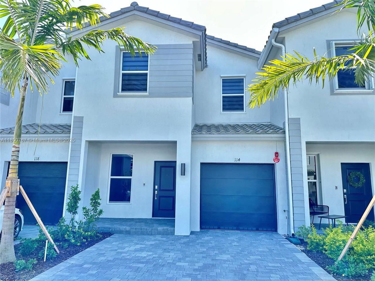 114 Sw 184th Ave - Photo 3 of 8