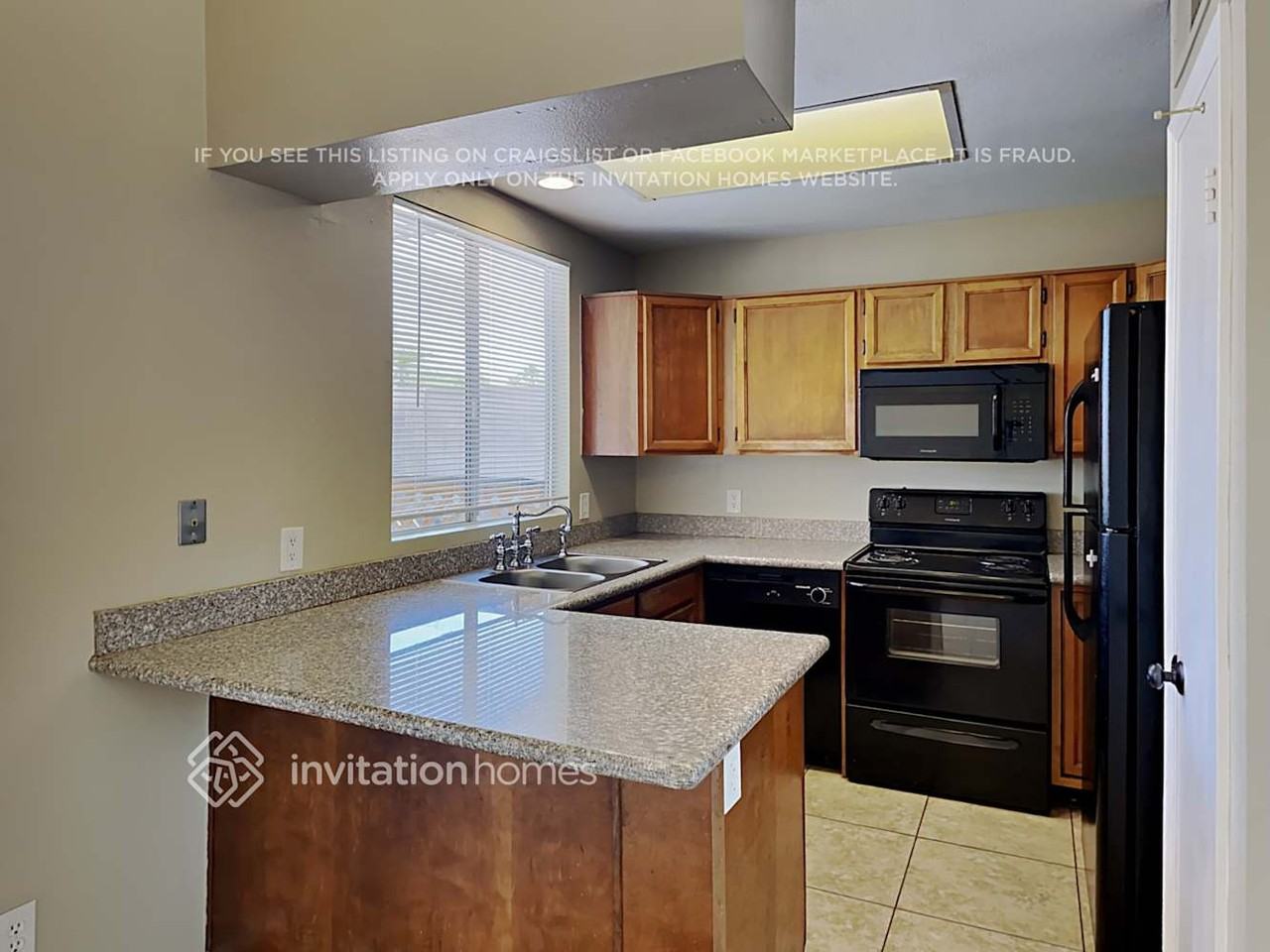 1102 E Utopia Rd - Photo 7 of 18