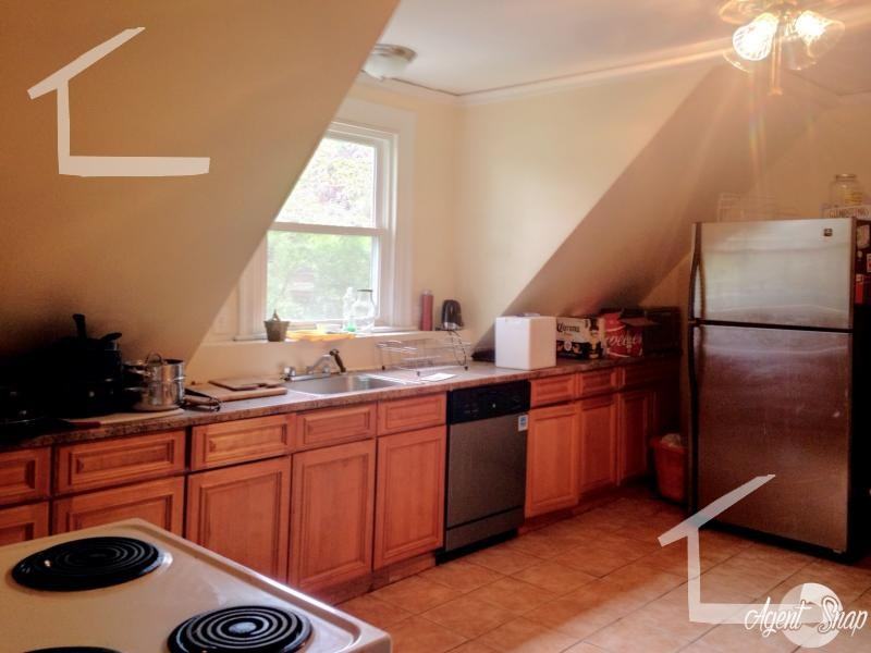 155 Kilsyth Rd #2 - Photo 3 of 17