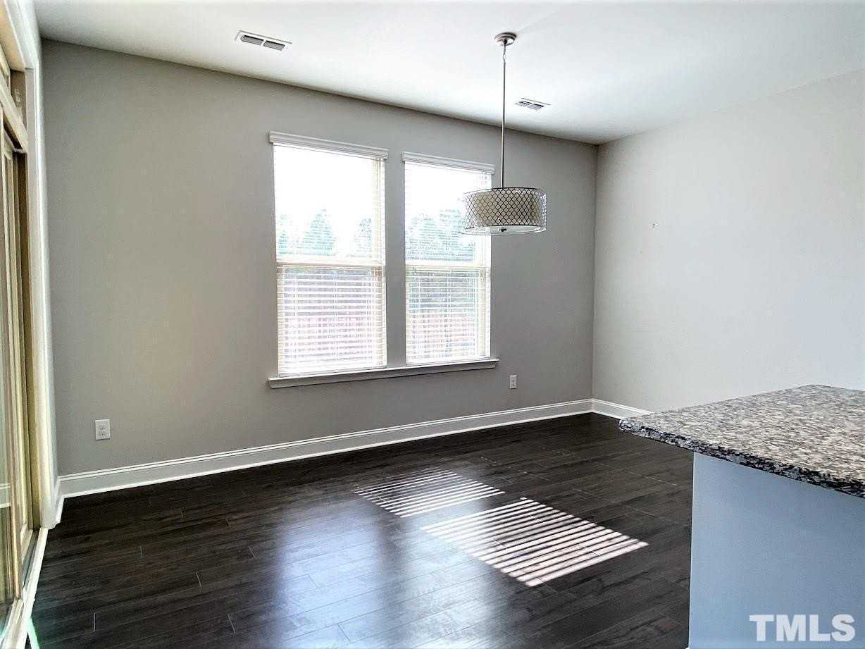 4046 Reunion Creek Parkway - Photo 6 of 16