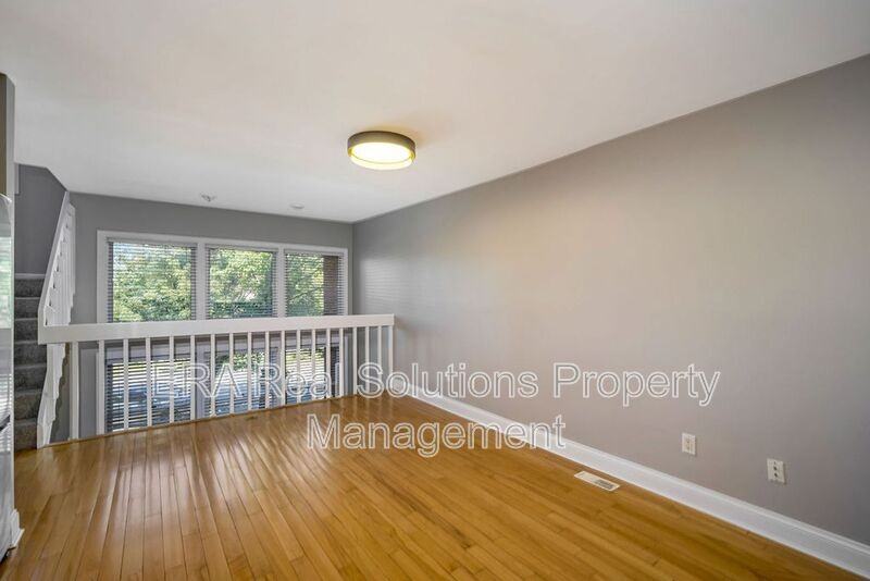 2132 Gilbert Ave #A - Photo 4 of 31