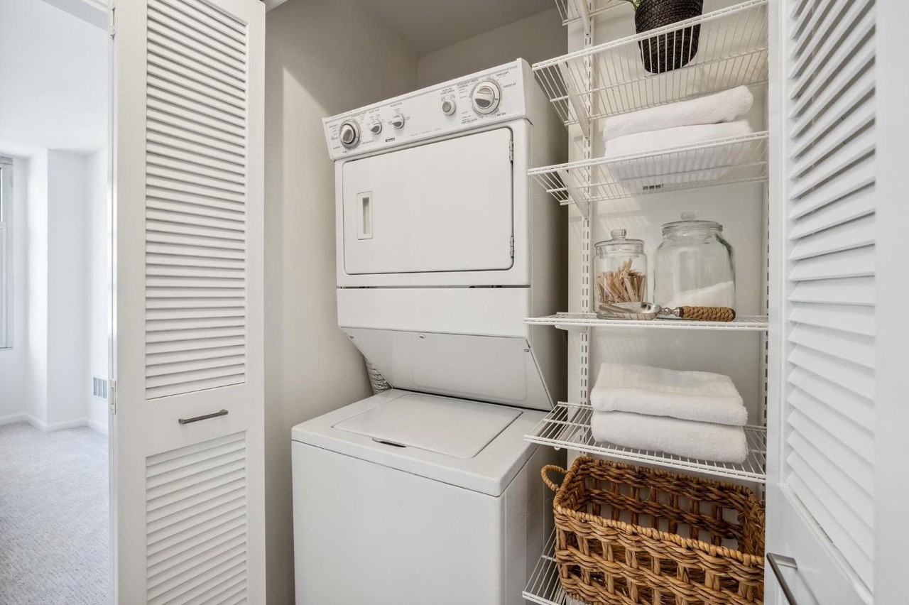 1800 Washington St - Photo 3 of 12