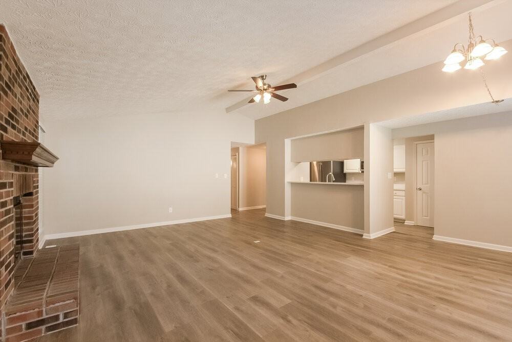 4419 Deerview Ct - Photo 5 of 16