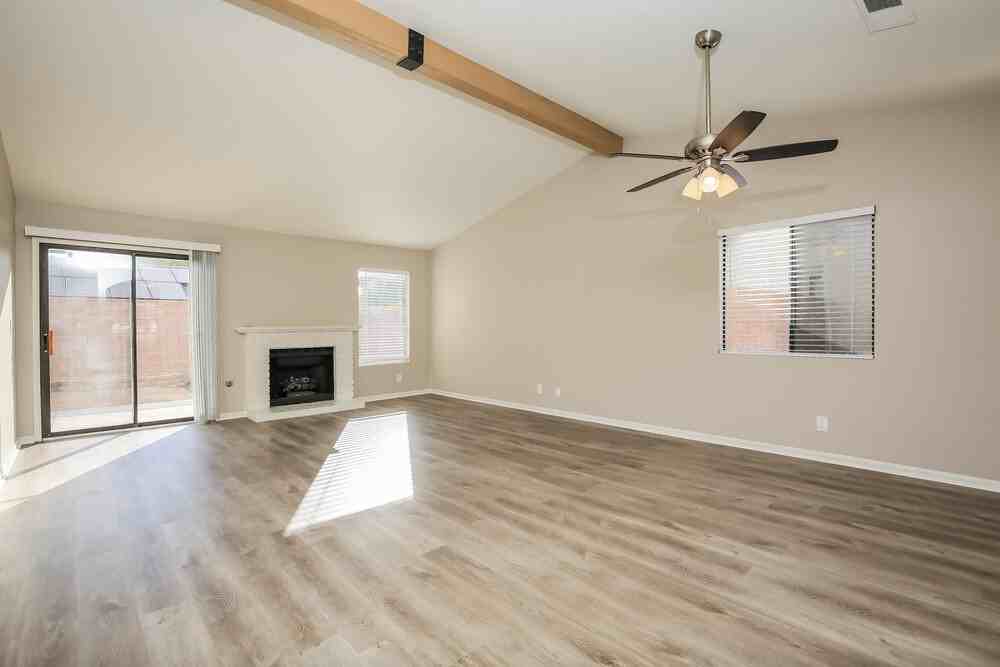 384 Mancini Ct - Photo 3 of 16