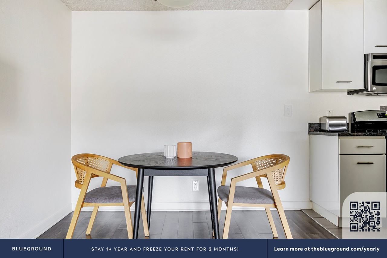 7230 Franklin Ave #1355 - Photo 7 of 28