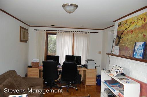 10210 Ridgemoor Dr - Photo 2 of 11