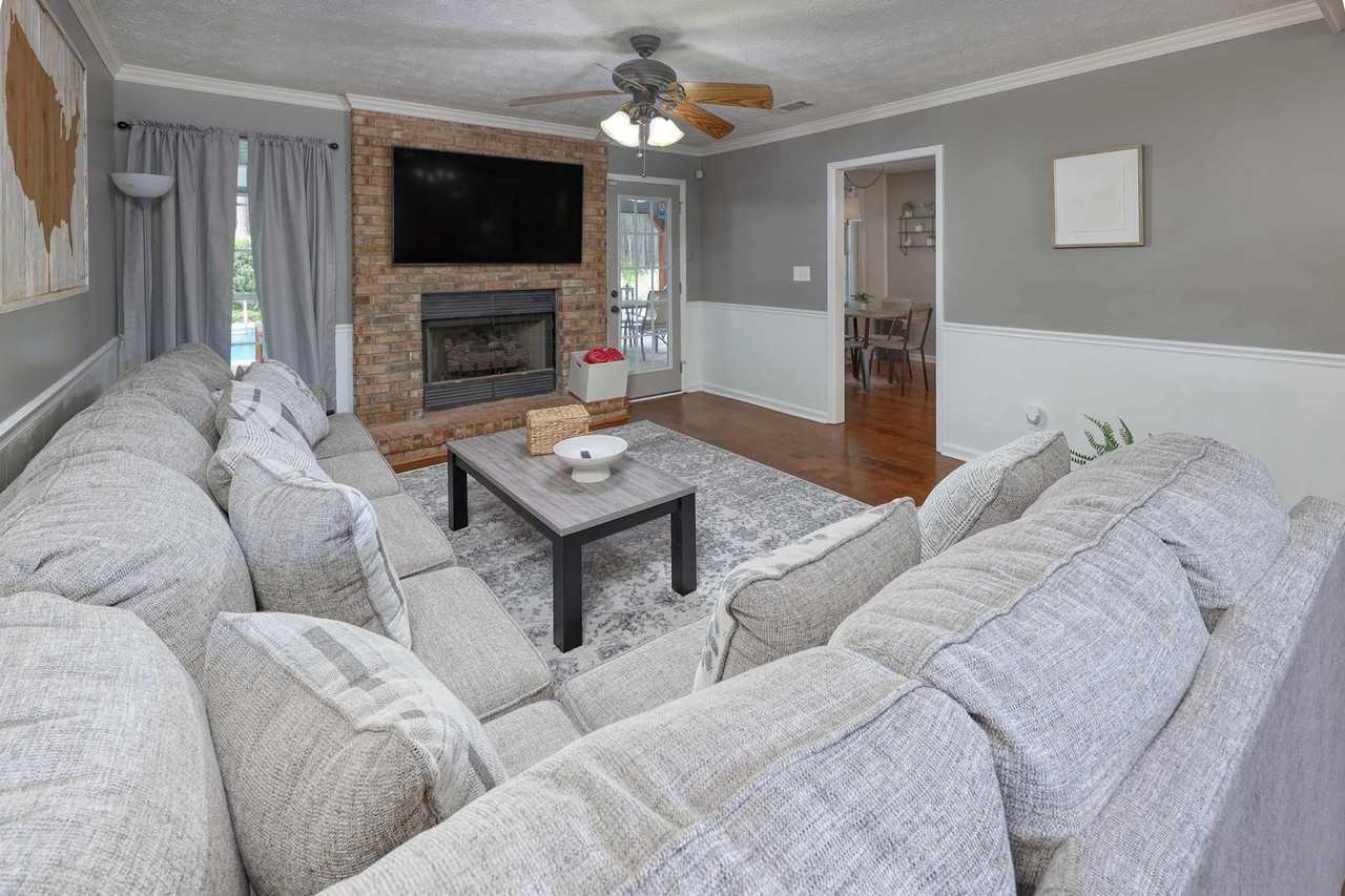 3 Mace Court #1225447P - Photo 3 of 50