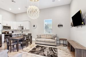 featured image of 2335 Canal Street