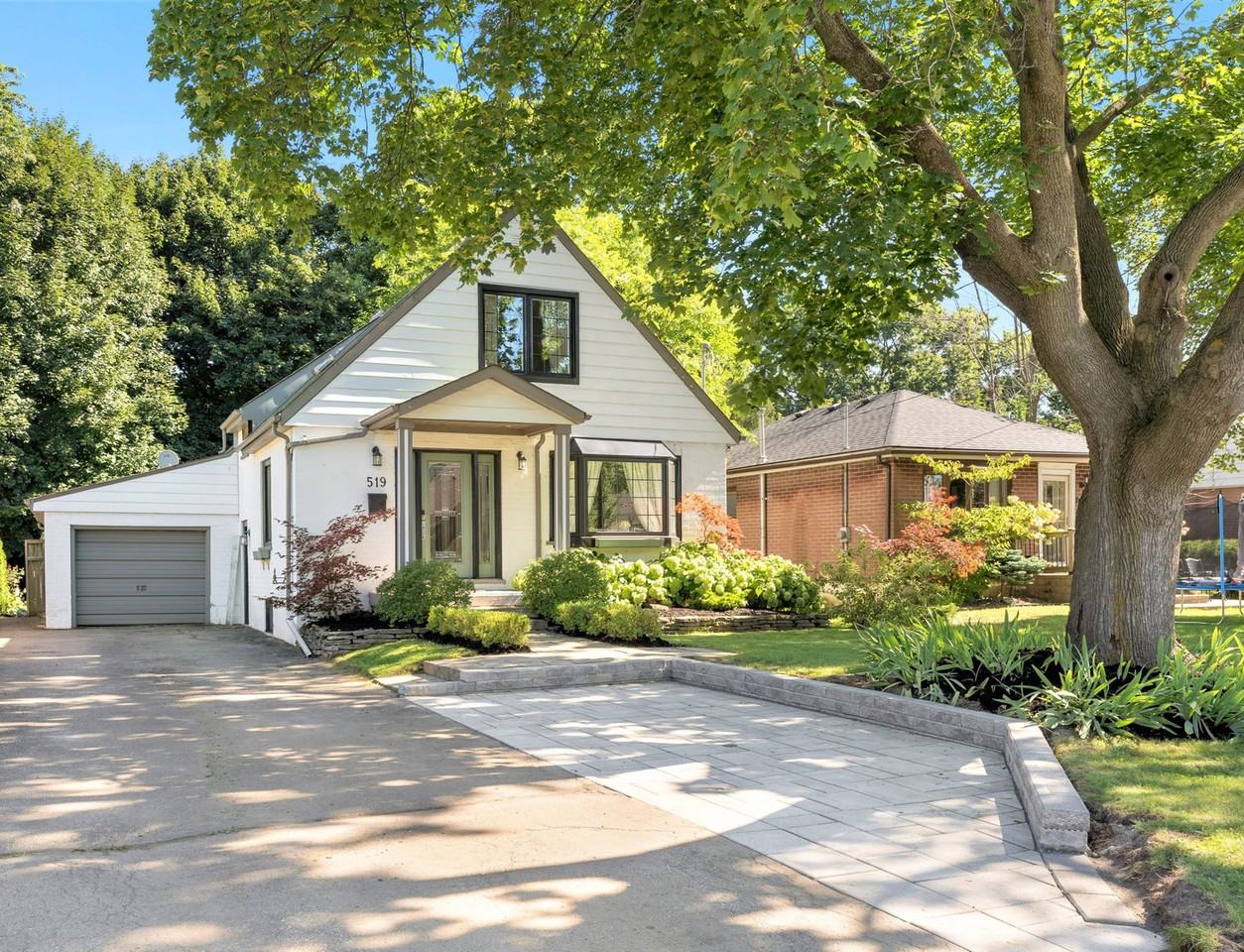 519 Regina Drive #1226171P - Photo 3 of 23