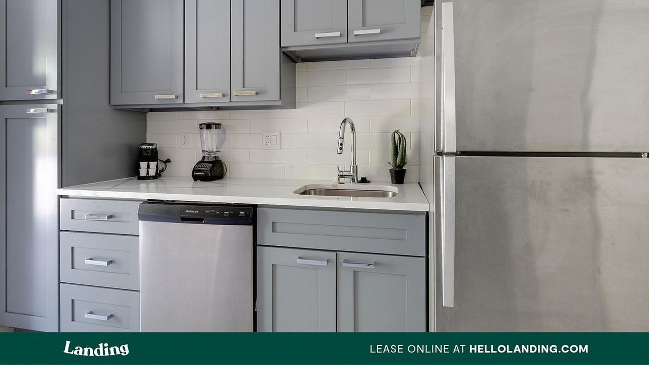 6220 Springhill Dr, - Photo 4 of 50