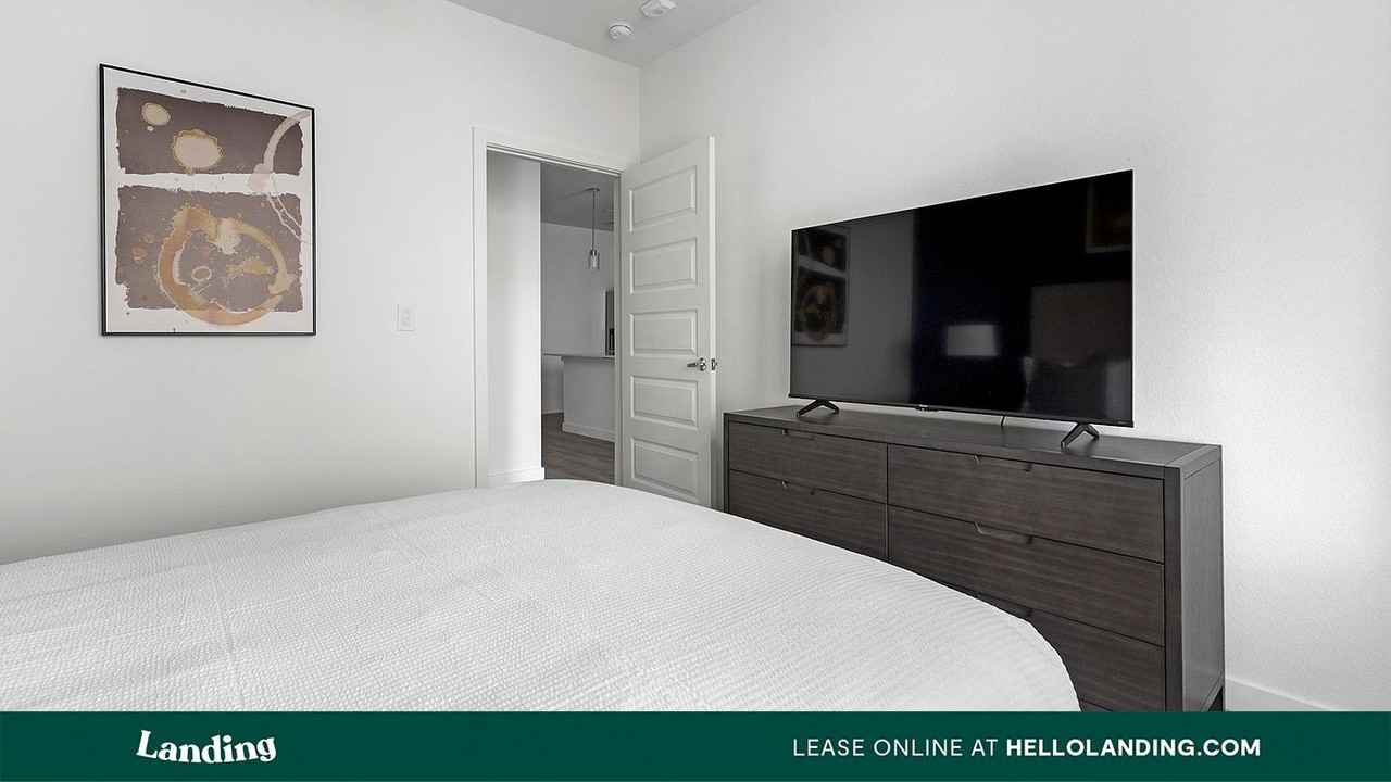 7106 Culebra Commons - Photo 6 of 50