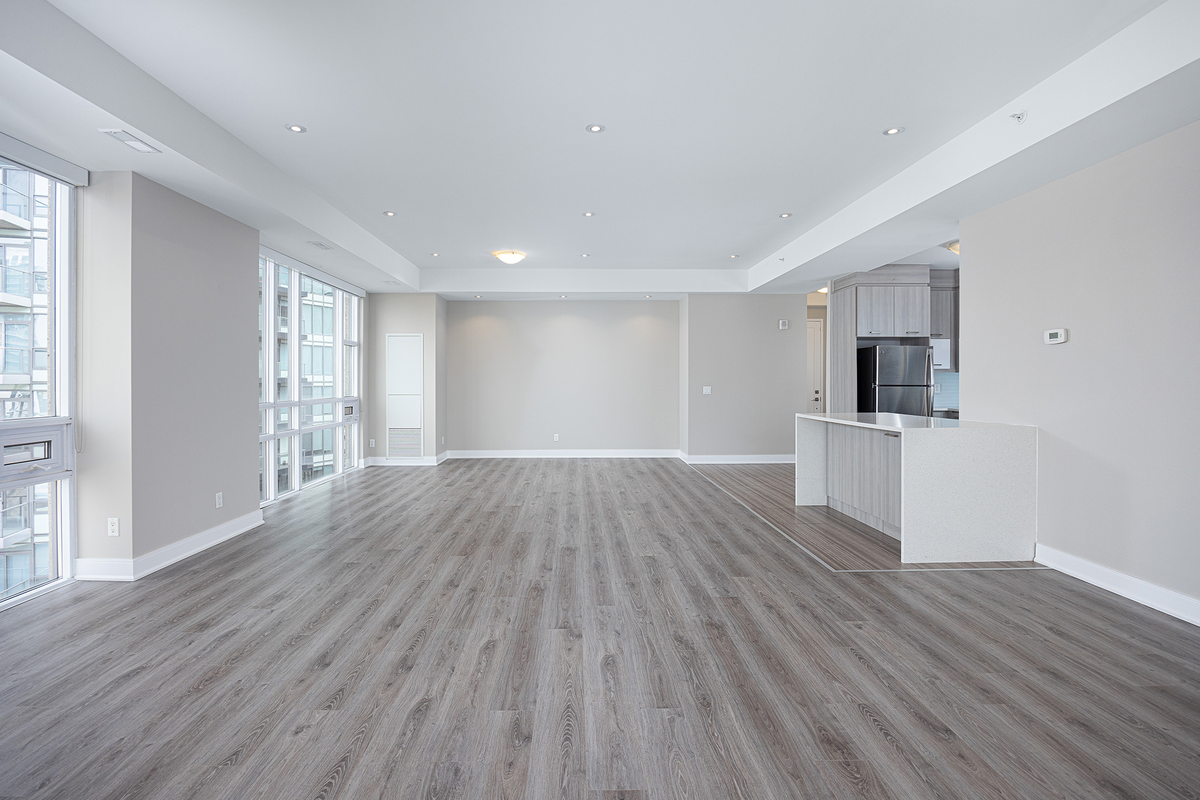 150 Main St. W. - Photo 2 of 7