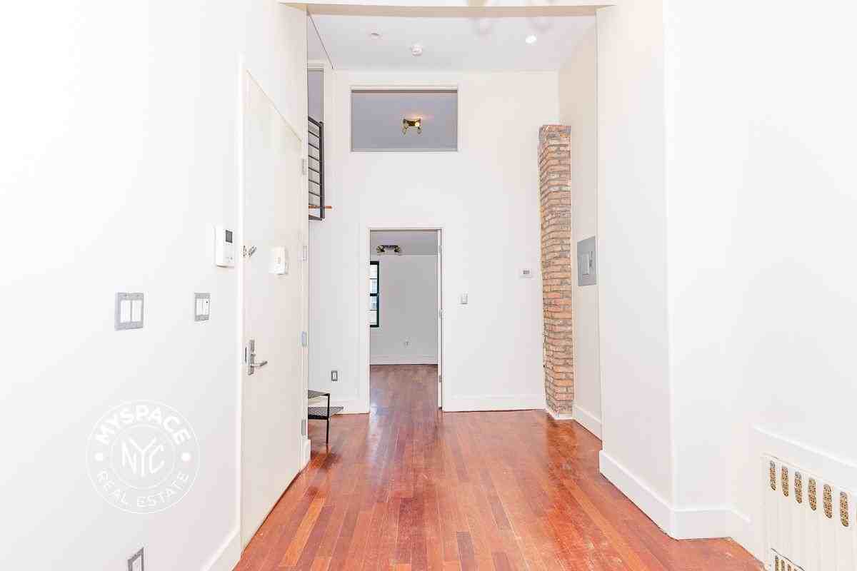 184 Jefferson St #3L - Photo 7 of 12