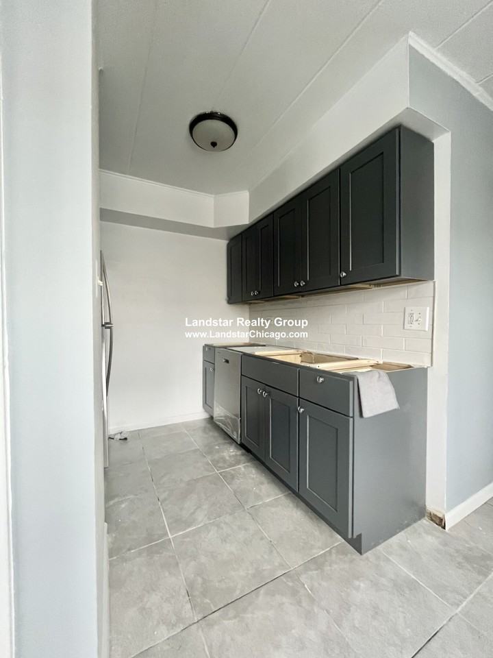 Ivanhoe Ave & 25th Ave #8 - Photo 6 of 9