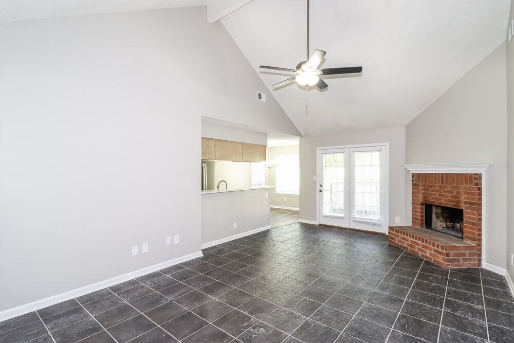 9598 Daly Dr - Photo 5 of 16