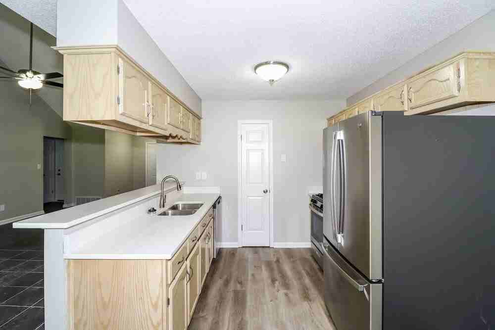9598 Daly Dr - Photo 7 of 16