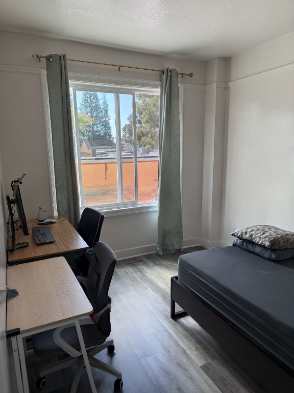 1810 Euclid Avenue #22 - Photo 7 of 7