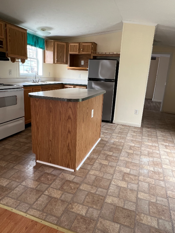 32 Second St - Photo 2 of 13