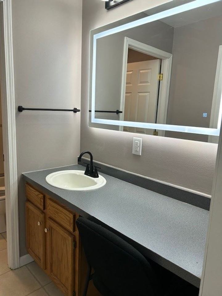 363 Owl Creek Rd - Photo 5 of 20