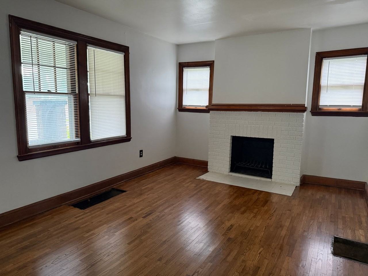 1015 S 25th St - Photo 3 of 13