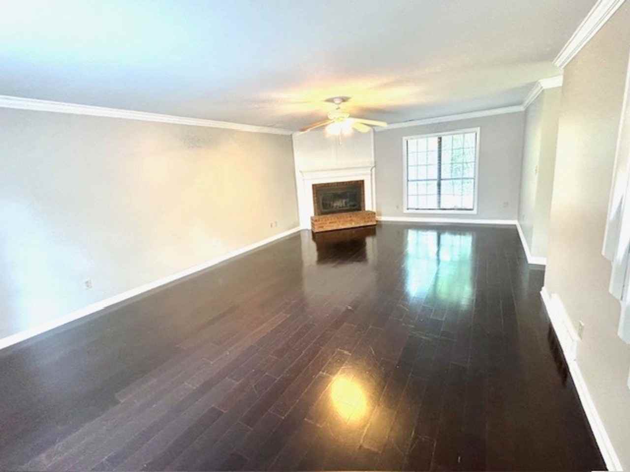 7790 Hawkcrest Dr - Photo 2 of 10