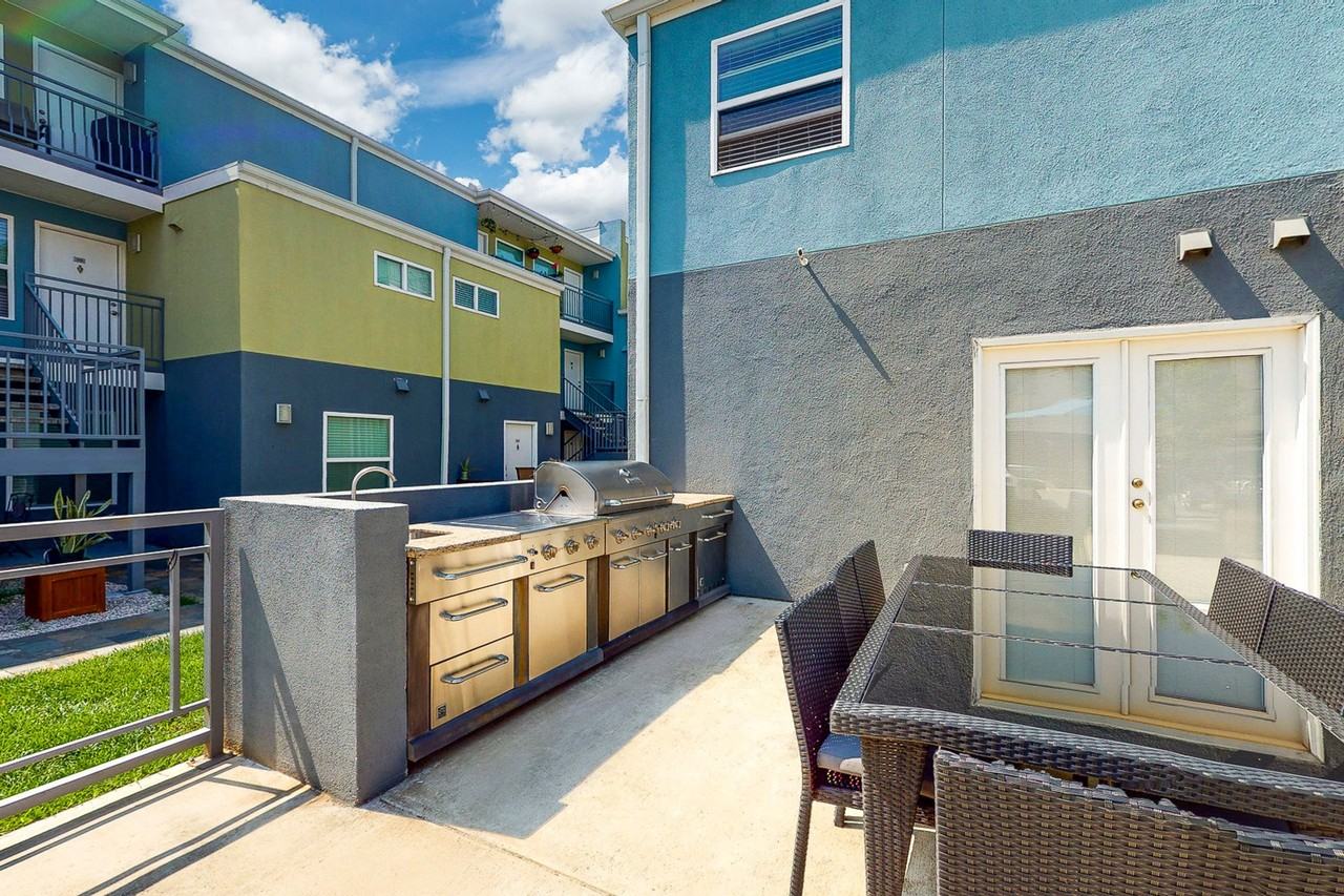 Nuvo Park Place - Photo 3 of 39