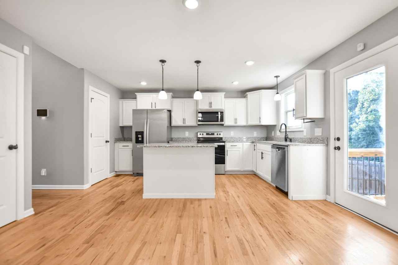 1824 Rains Rd - Photo 6 of 20