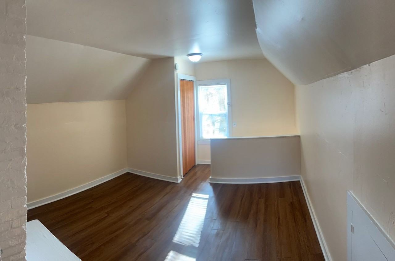 1943 N 24th Pl - Photo 3 of 12