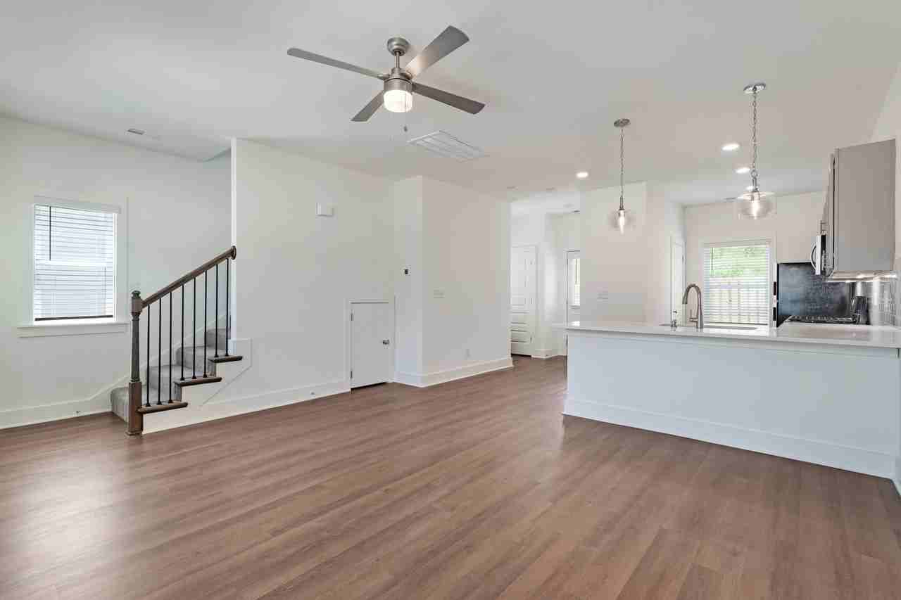 109 Huntley Knoll Dr - Photo 3 of 18