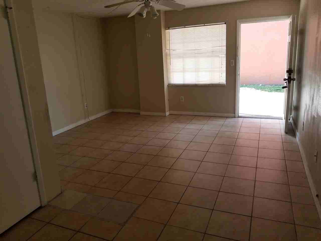 1619 W Oak Ridge Rd #F - Photo 5 of 27