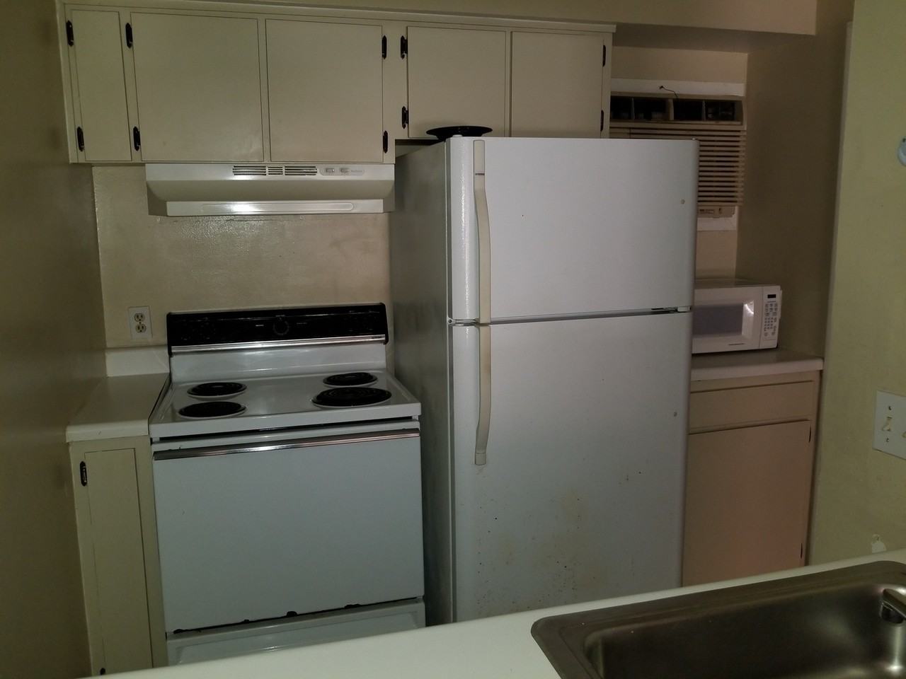1619 W Oak Ridge Rd #F - Photo 6 of 27