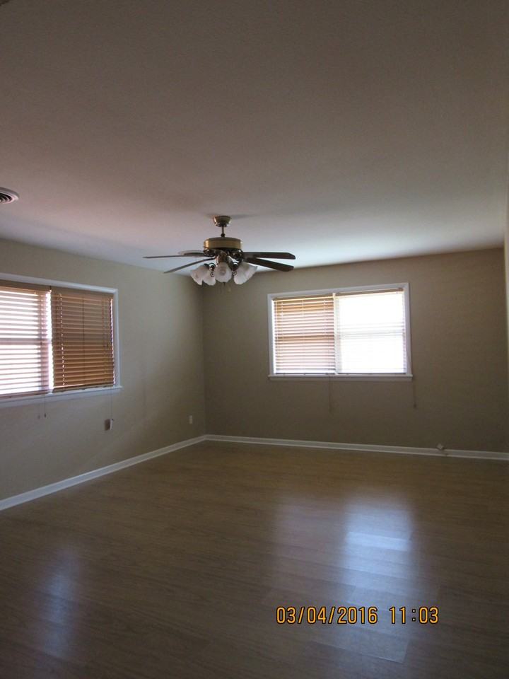 303 W C Ave - Photo 2 of 24