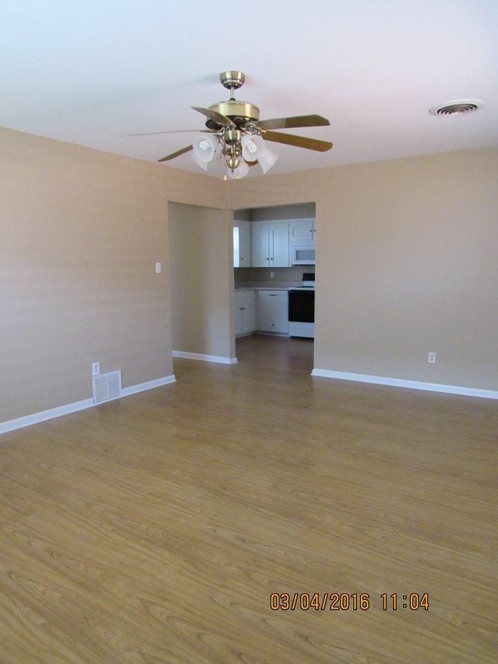 303 W C Ave - Photo 3 of 24
