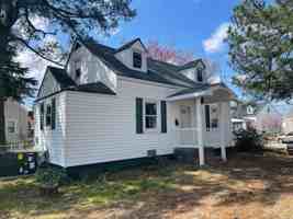 featured image of 8 Ansell Ave
