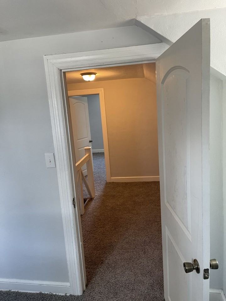 8 Ansell Ave - Photo 5 of 20
