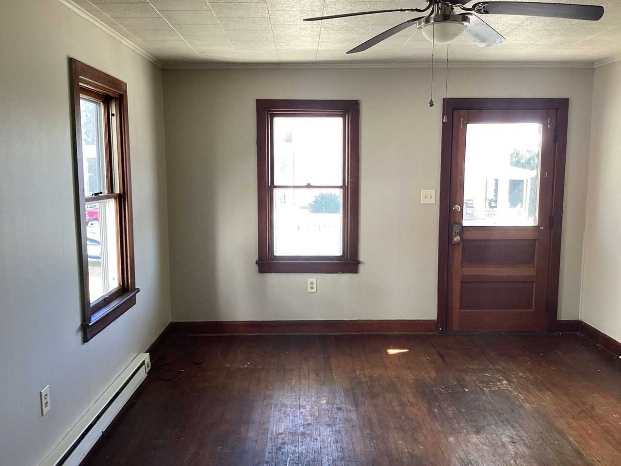79 S Federal St - Photo 2 of 20