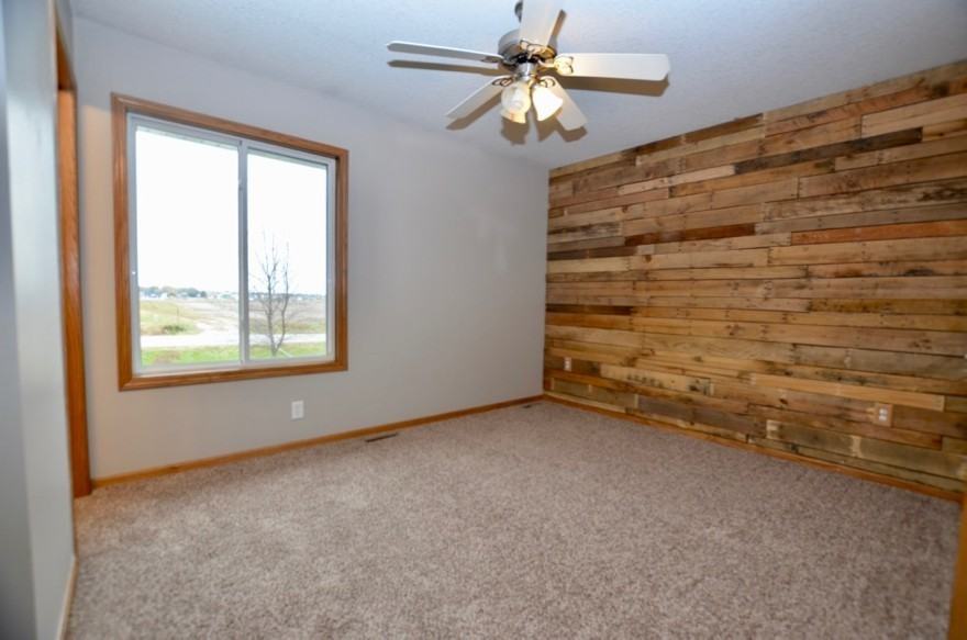 515 25th St Se - Photo 5 of 15